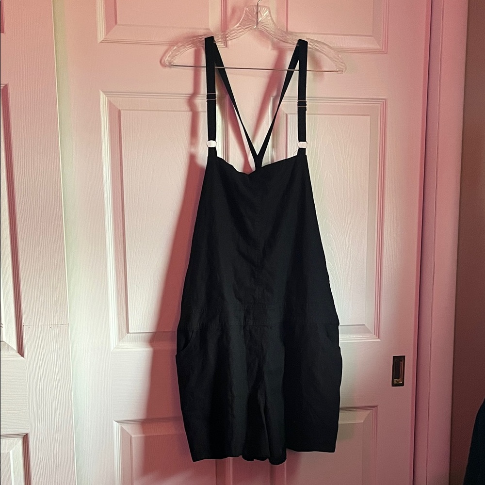 SOLD NWT Torrid Linen Shortall